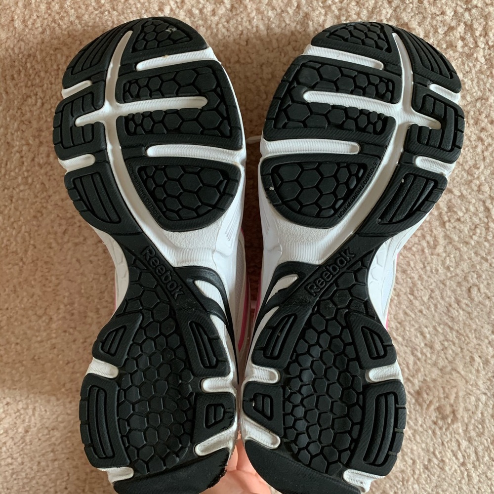 NEW Reebok Pink White Running Shoes - Picture 5 of 5
